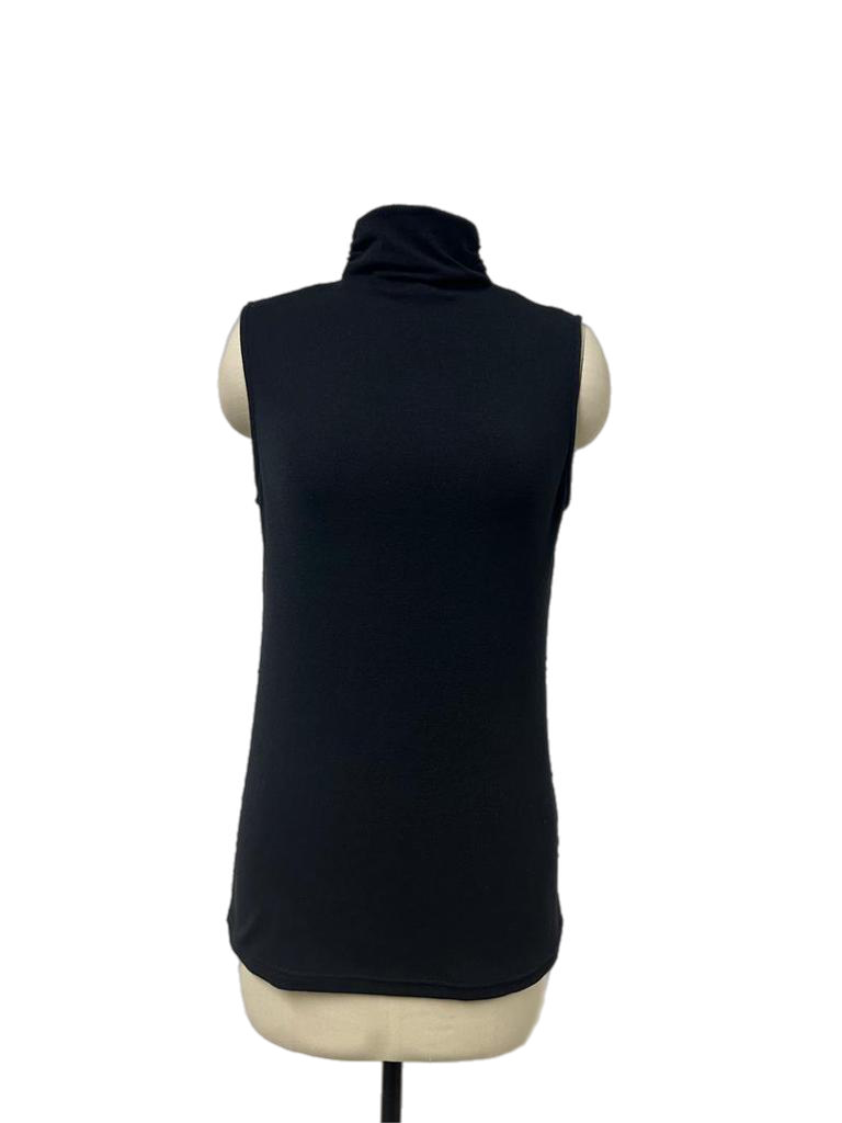 The M Sleeveless Turtleneck