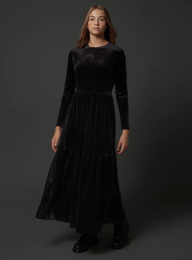Zaikamoya | Martha Dress in Long Sleeves in Velour Black