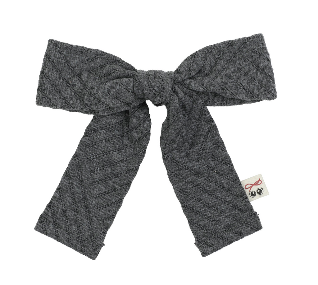 Heirloom Bows | Quilted Medium Bow