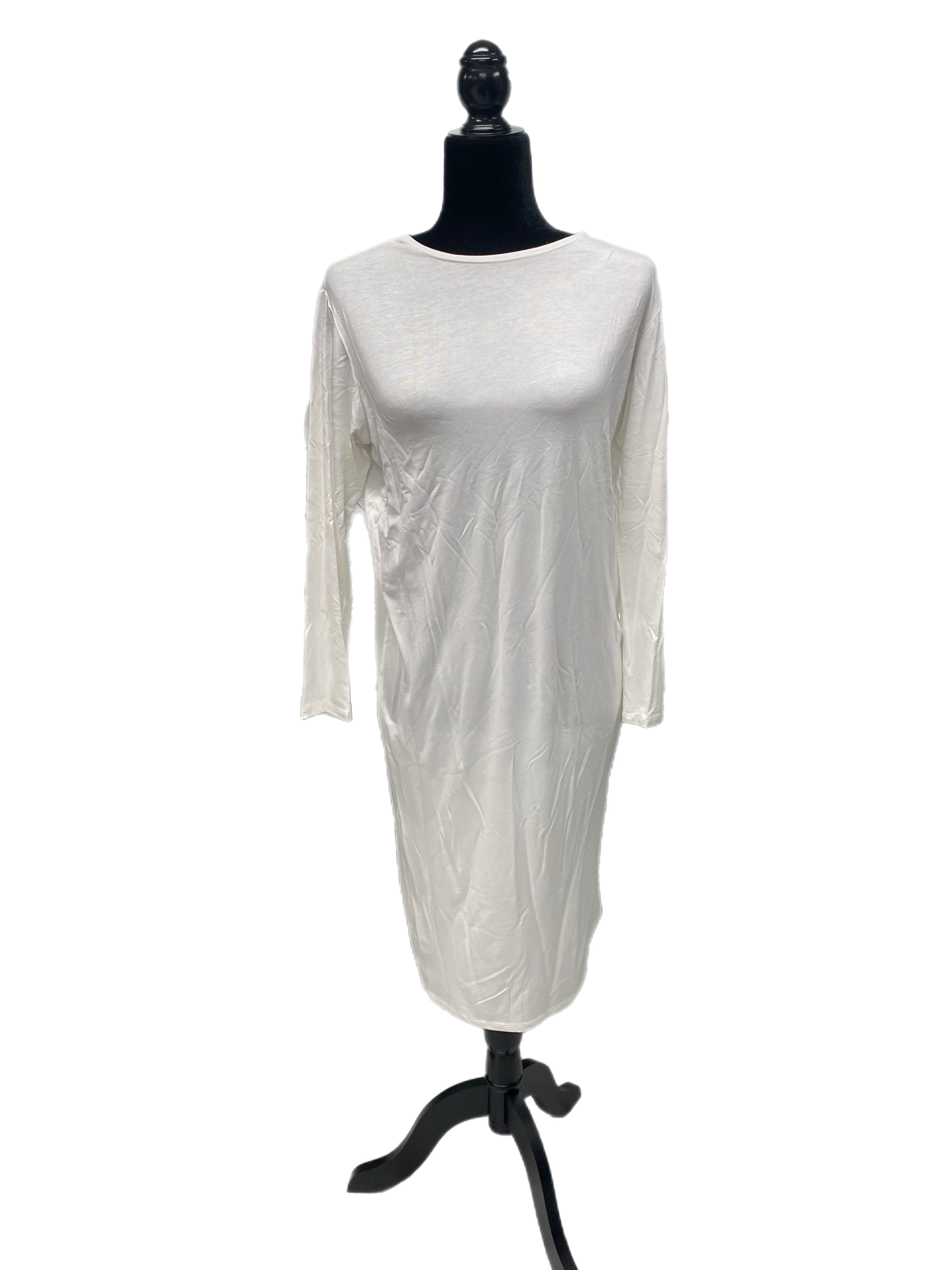 layering shell dress Shell dress Creating floaty and sheer layers of shell shaped appliqu made from a white cotton. I used three different thread colours to sew the lines in the shells to give